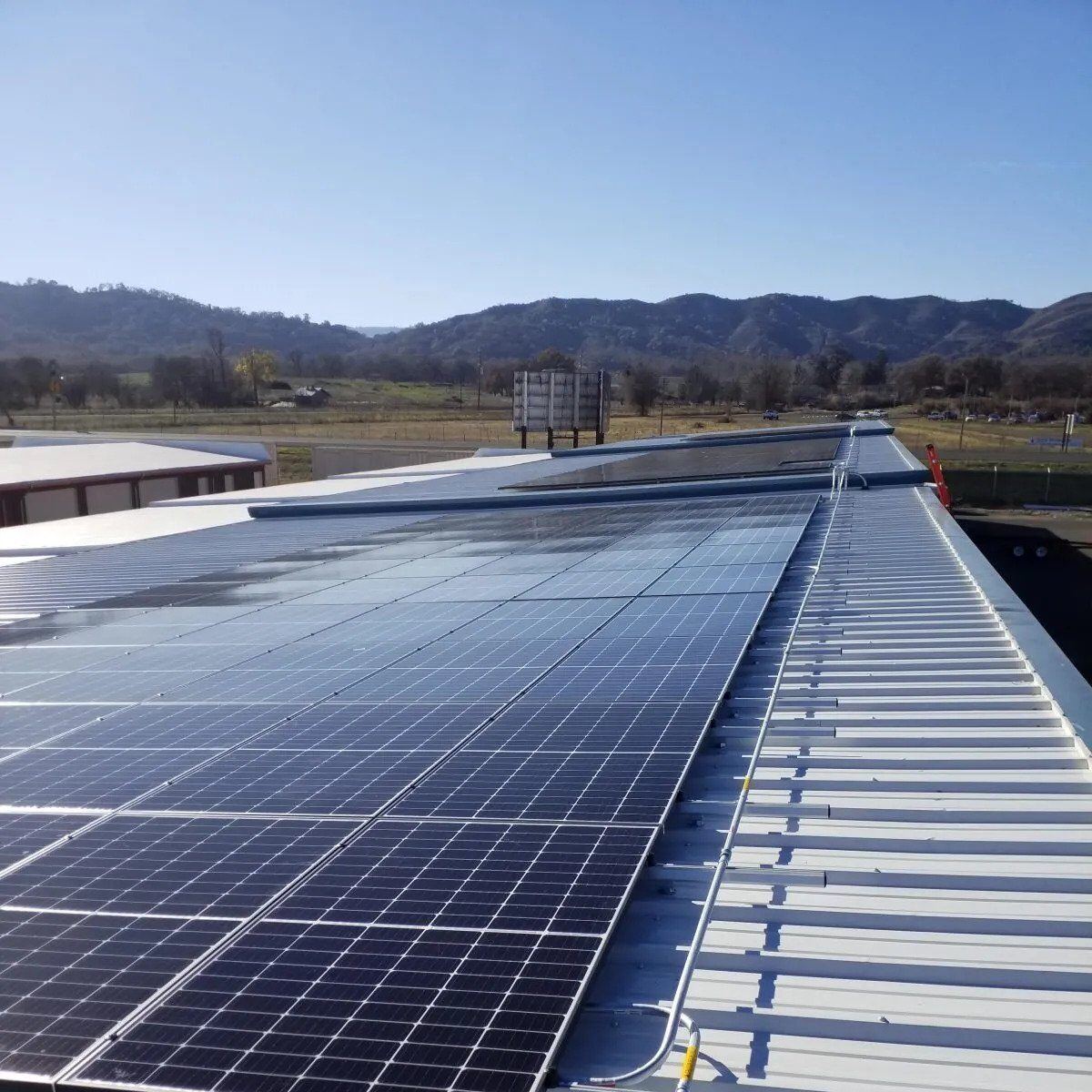 Do Solar Panels Need Cleaning? Yes—and Here’s Why