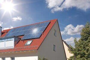 How Effective Are Solar Panels in Cloudy Weather?